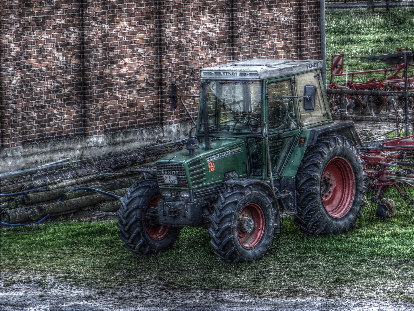 Traktor_HDR