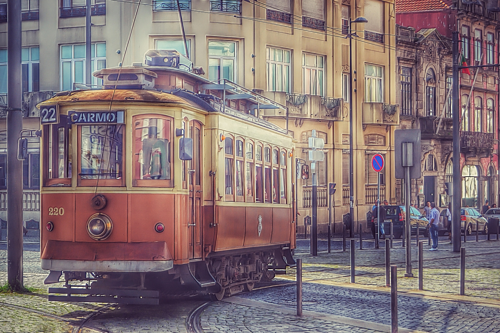 Tram 