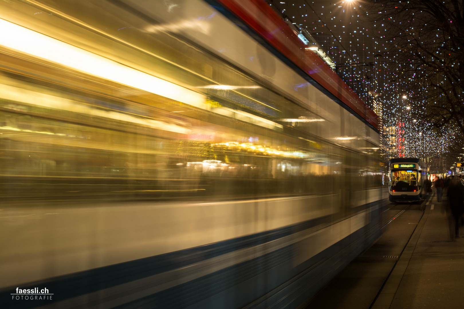 Tram by Night - Bahnhofstrasse Zürich