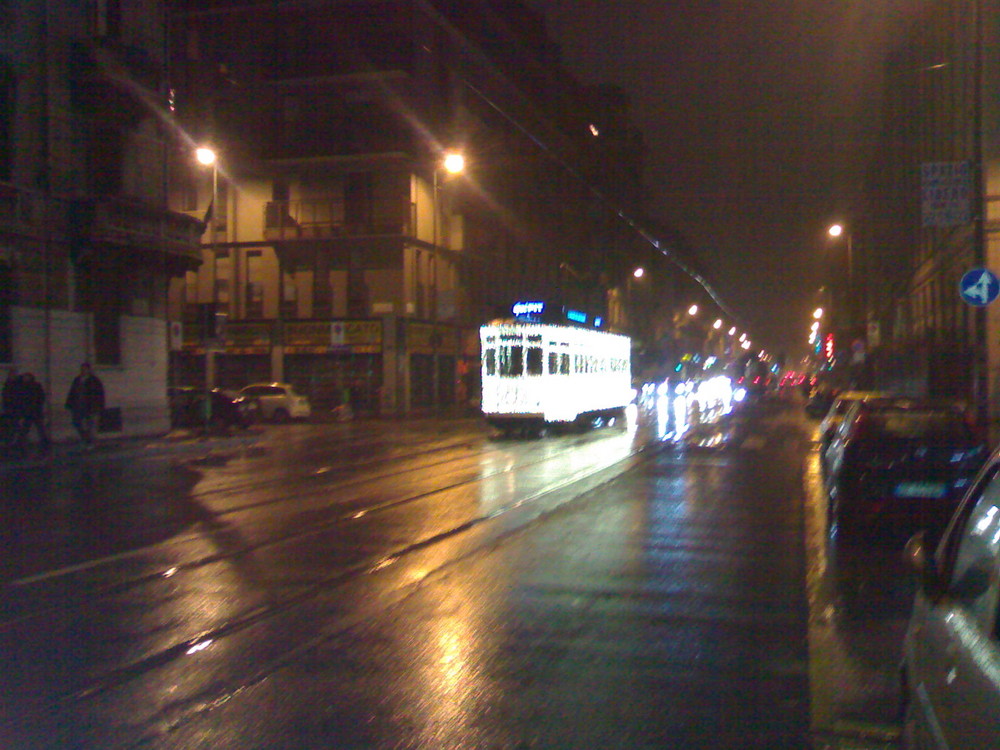 tram in milano , natale 2008