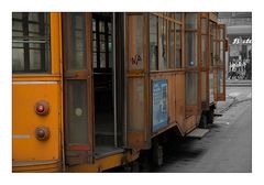 [ Tram <=> Tuere ]