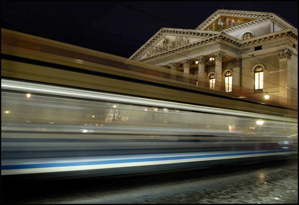 Tram und Theater