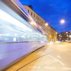 Tram zur blauen Stunde