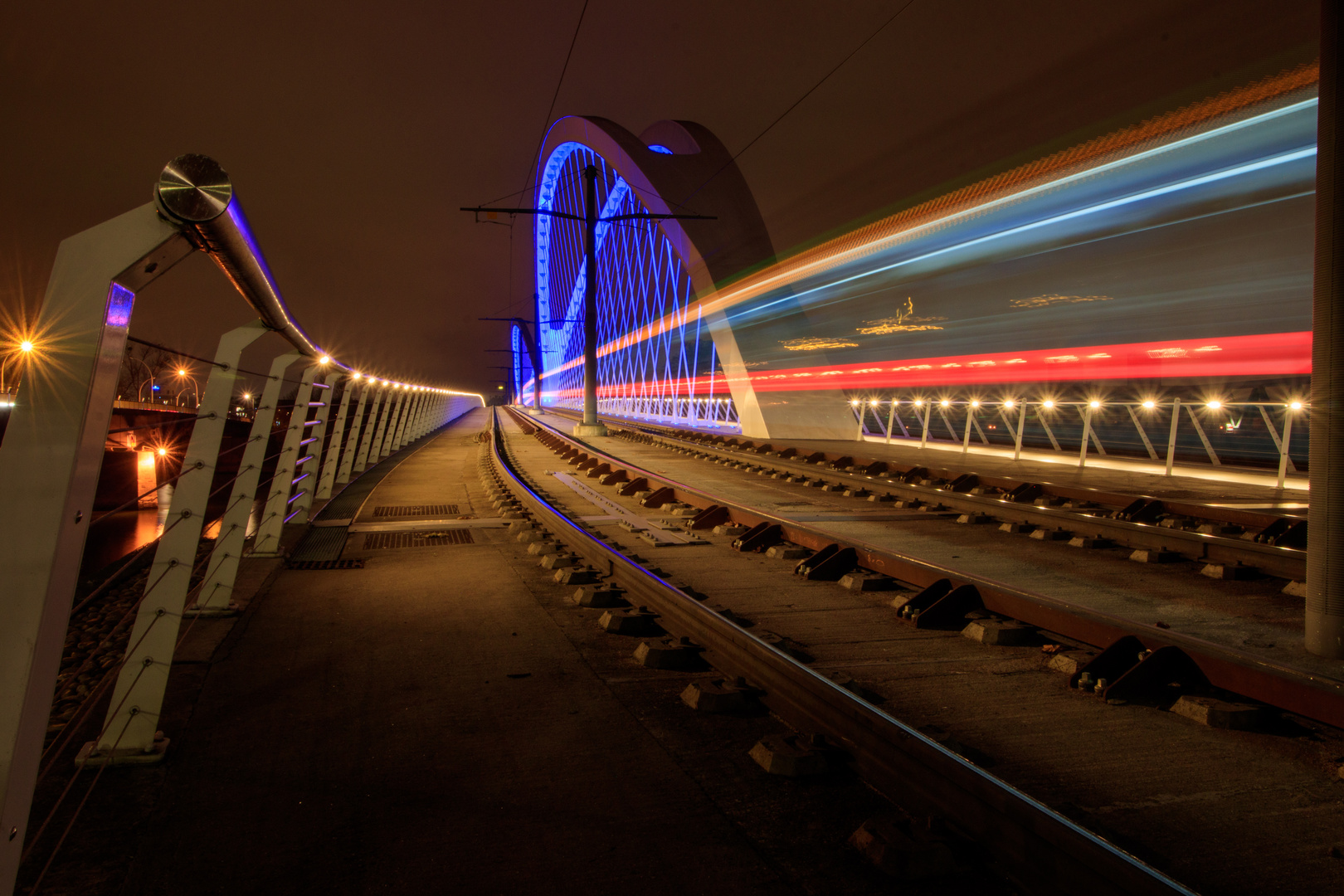 ***TRAMBRÜCKE ***