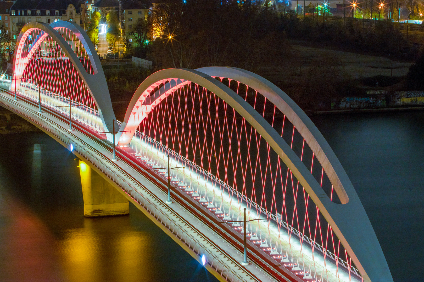 TRAMBRÜCKE 