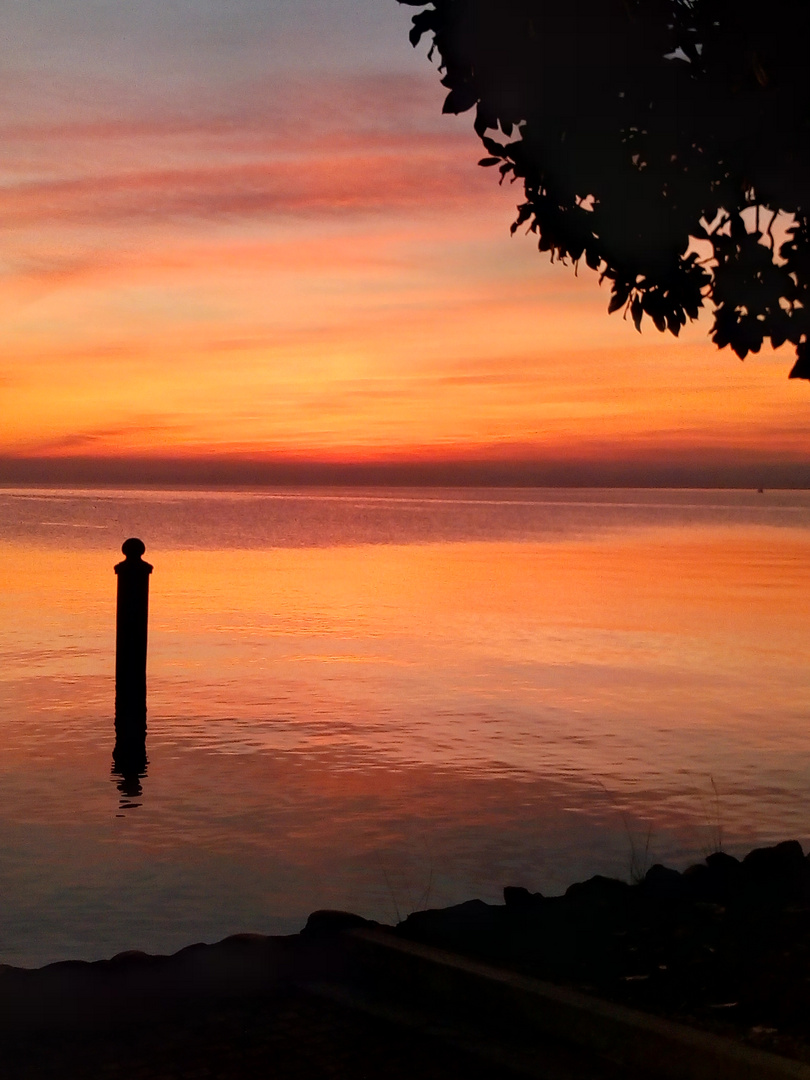 Tramonto a Garda