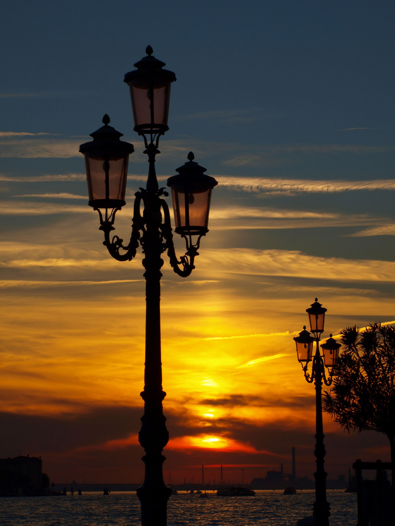 Tramonto a Venezia alle zattere dei gesuiti