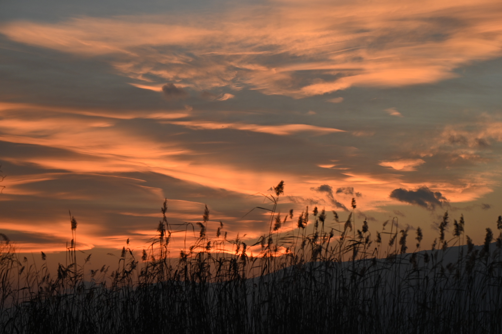 Tramonto al lago