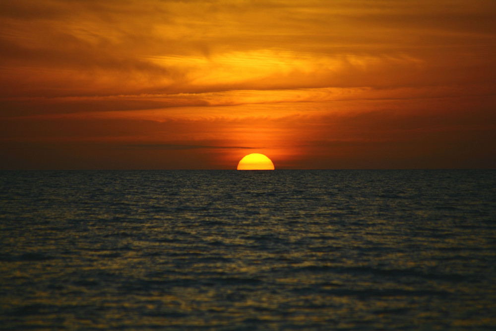 tramonto al mare