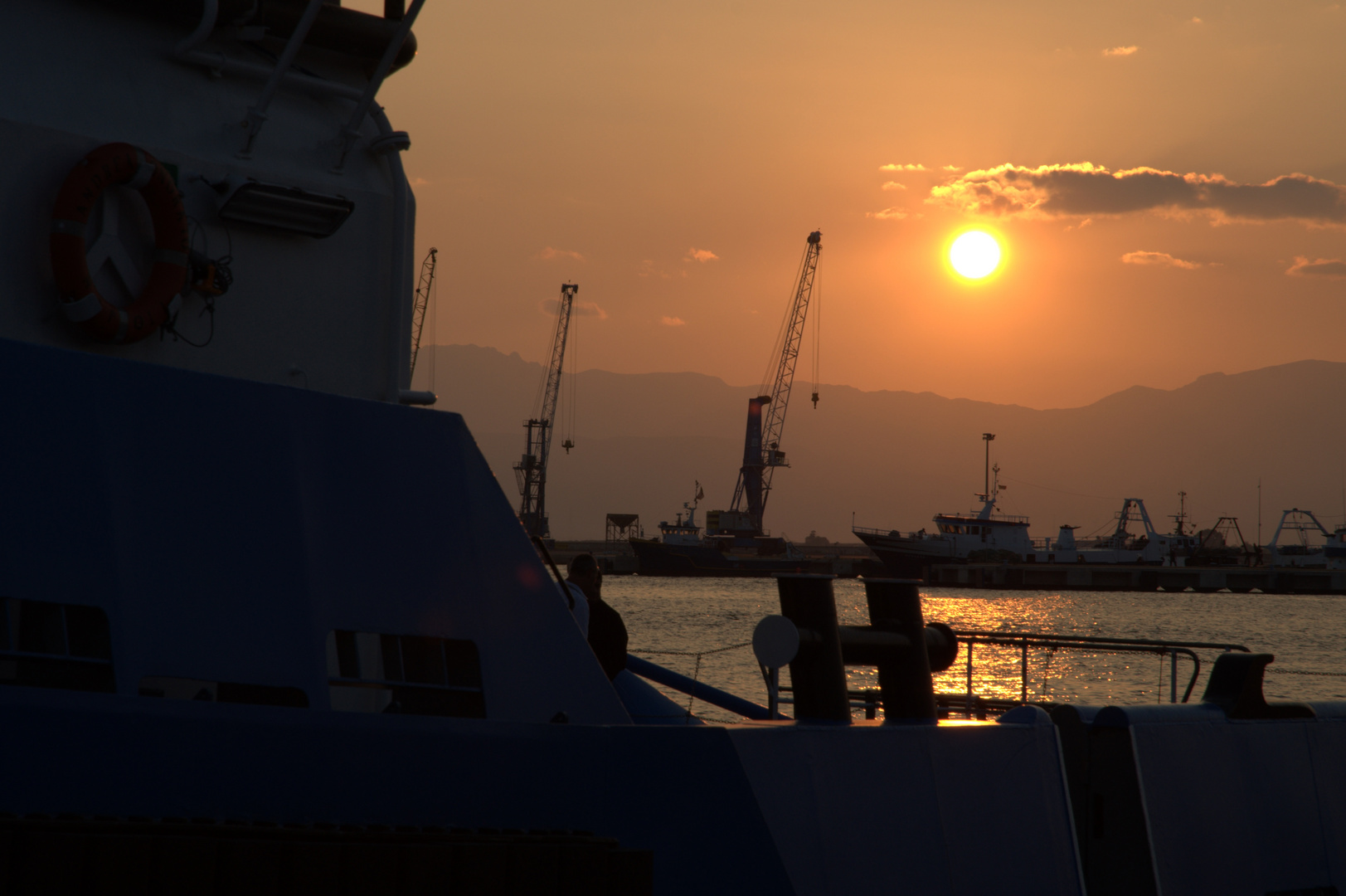 tramonto al porto