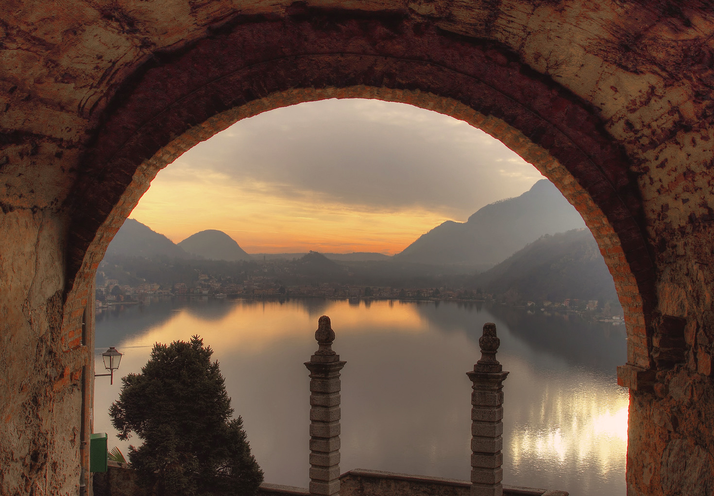 Tramonto da incorniciare ( Luganersee, Schweiz )