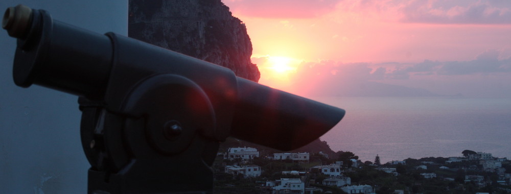 tramonto dalla piazzetta di capri