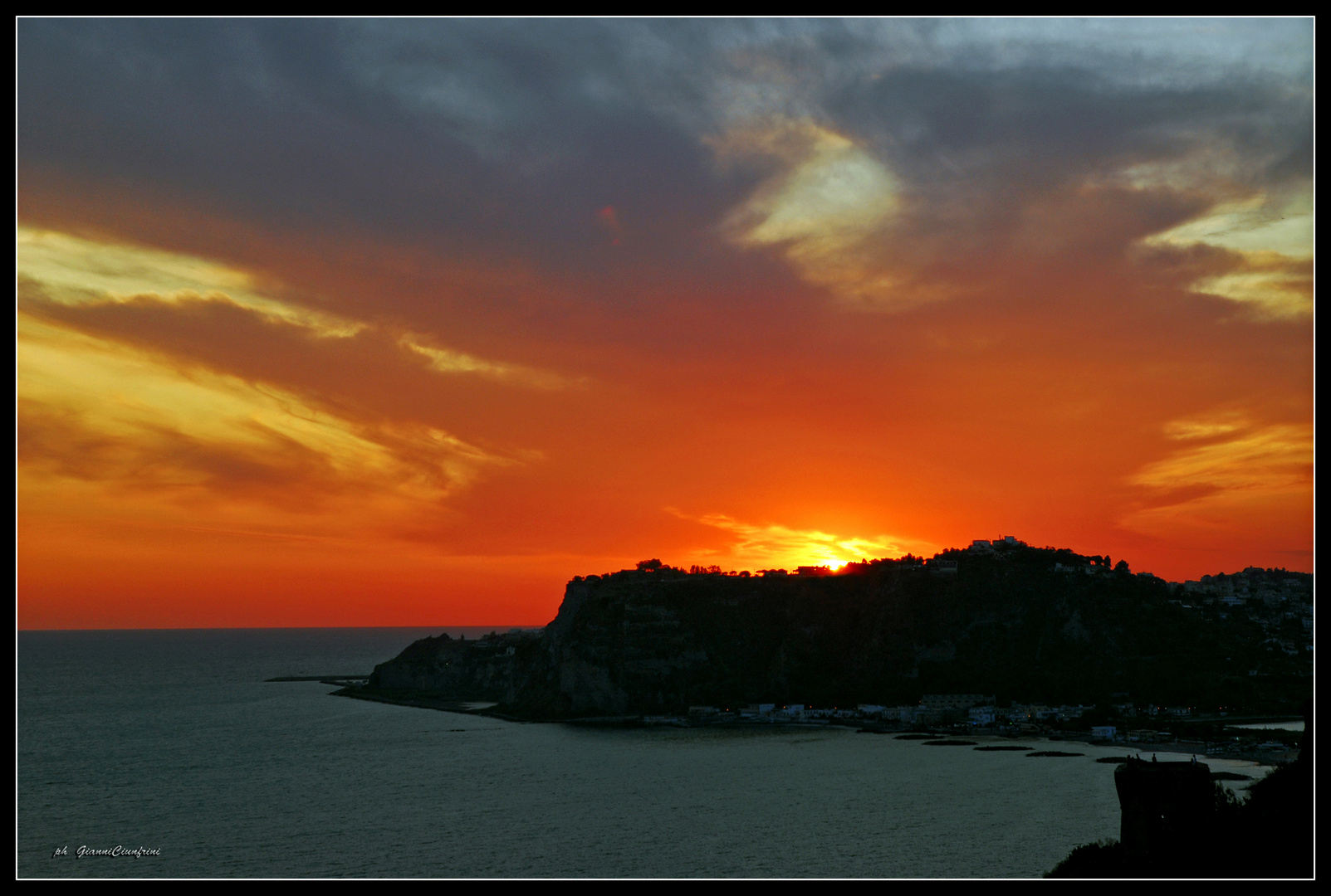 Tramonto dei Campi Flegrei......Bacoli....Napoli