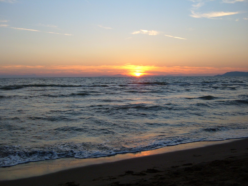 tramonto in toscana