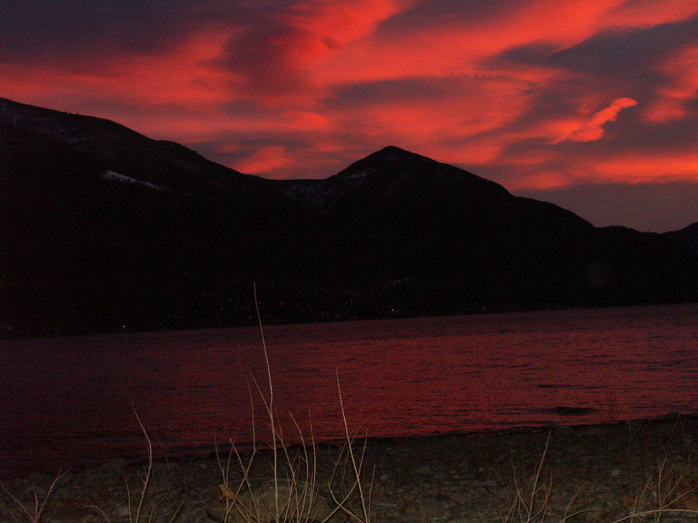 Tramonto Rosso - Abenddämmerung am Lago Maggiore