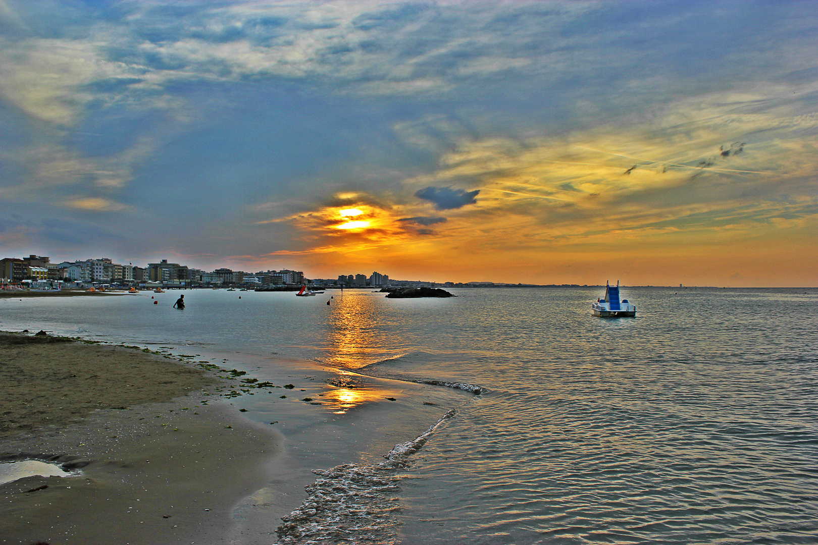 Tramonto su cattolica.