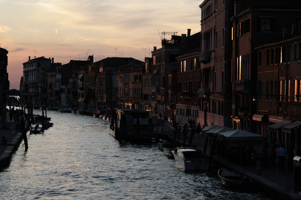 Tramonto sul canale