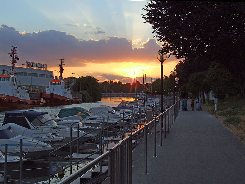 Tramonto sul canale - 2