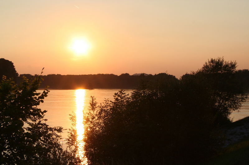 Tramonto sul Danubio