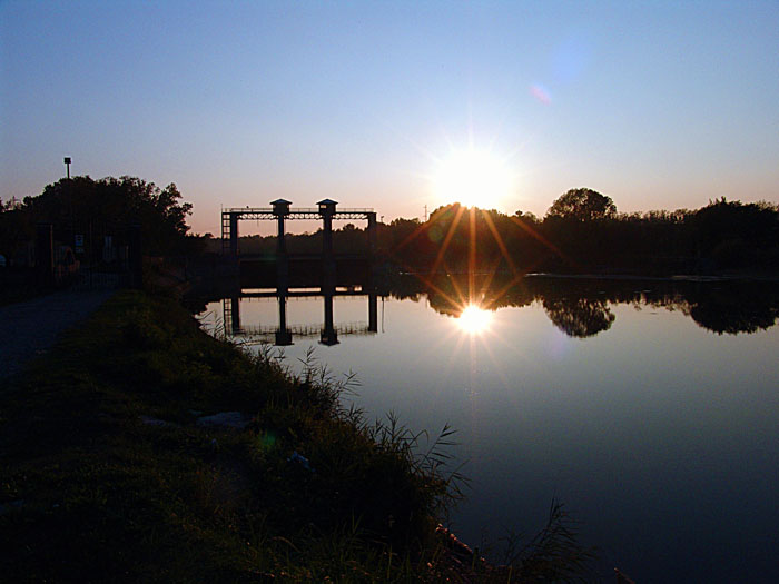 Tramonto sul fiume