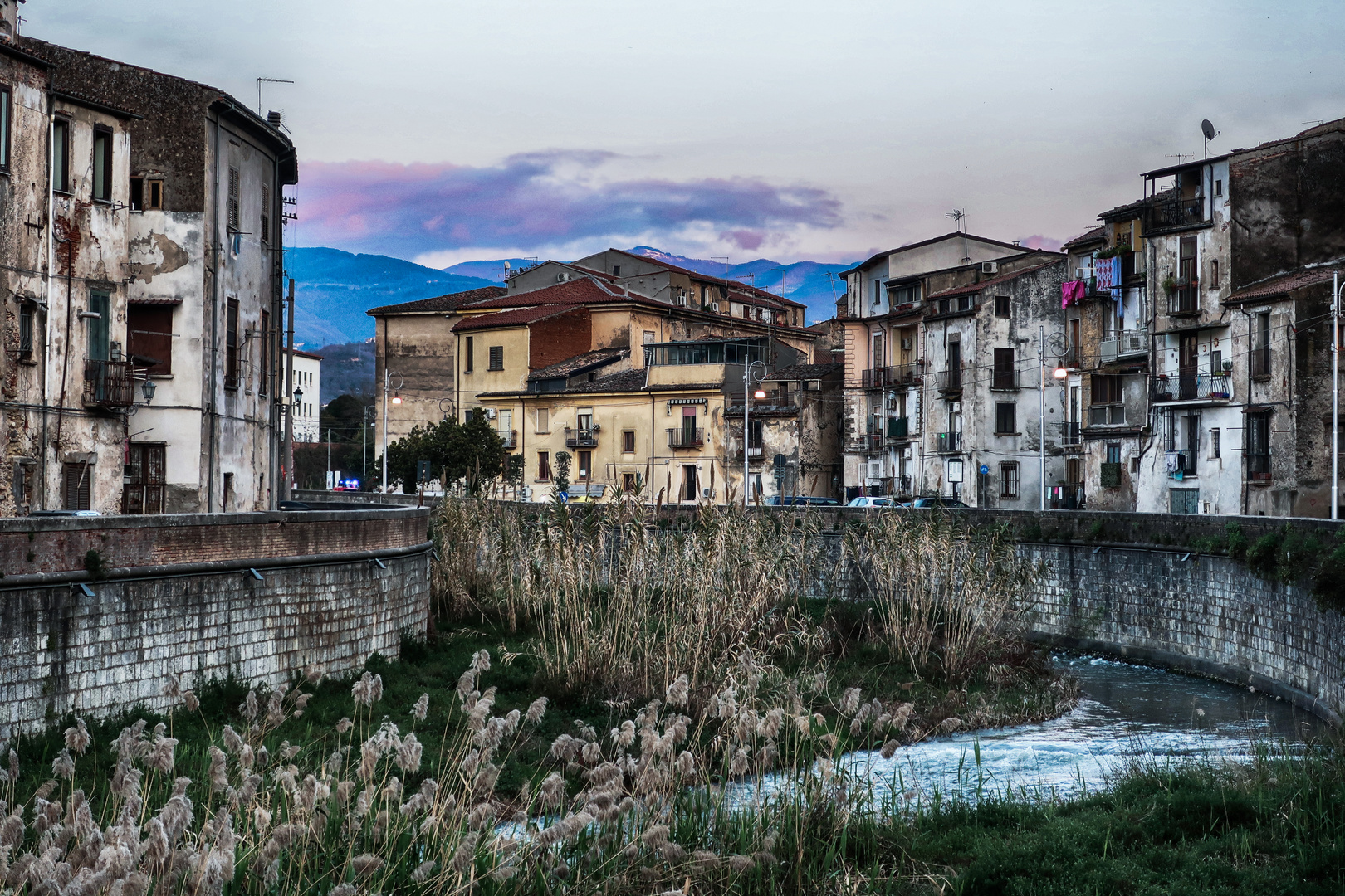 tramonto sul fiume