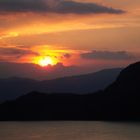 tramonto sul lago di garda