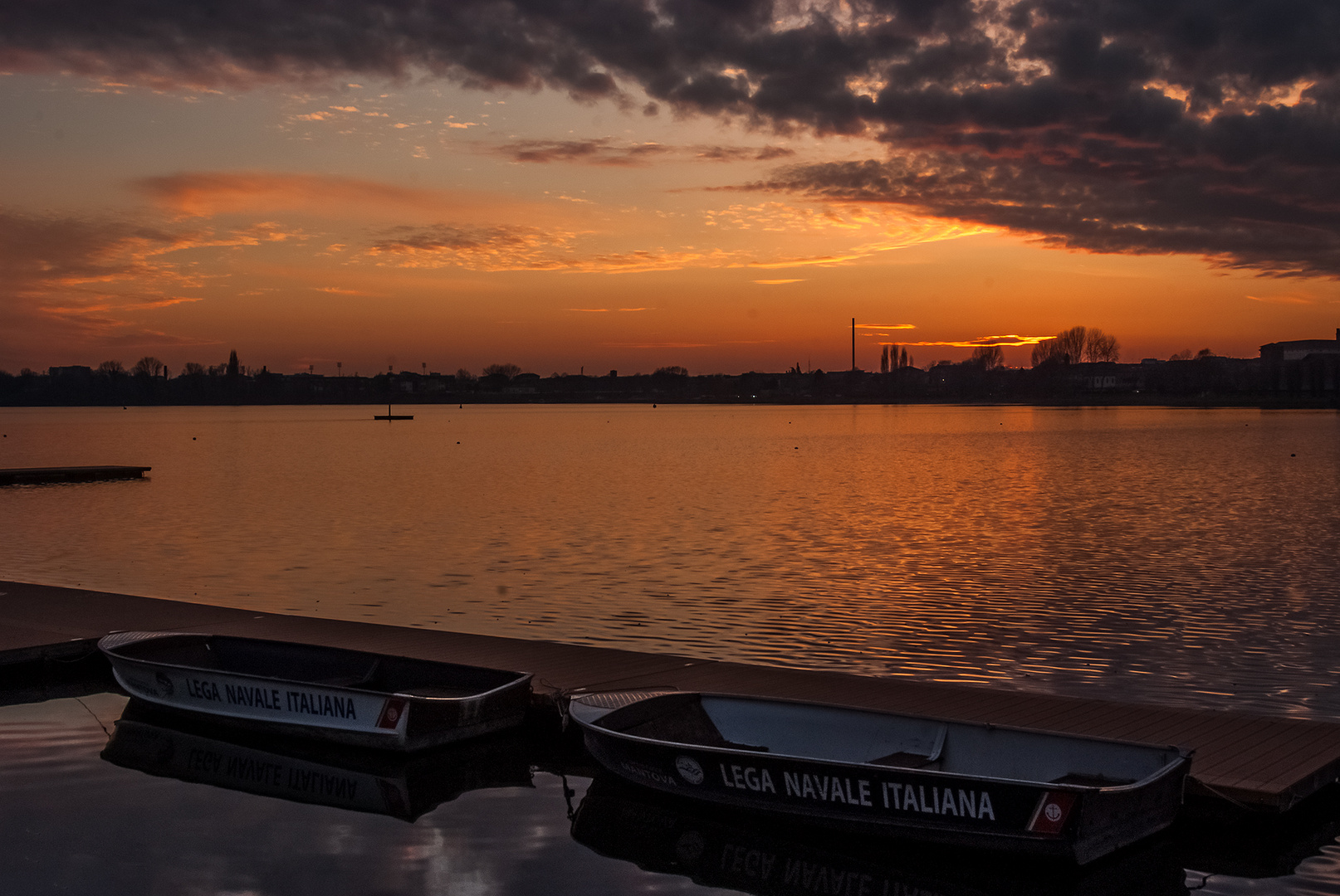 Tramonto sul Lago di Mantova 2