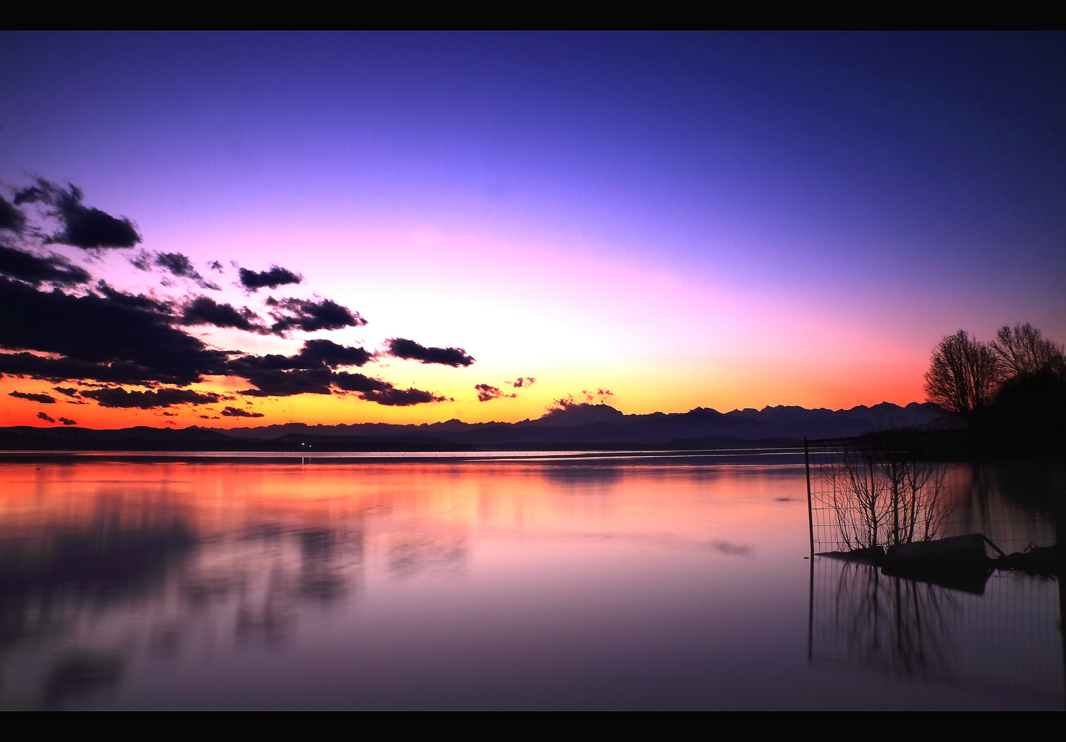 tramonto sul lago di Varese 05