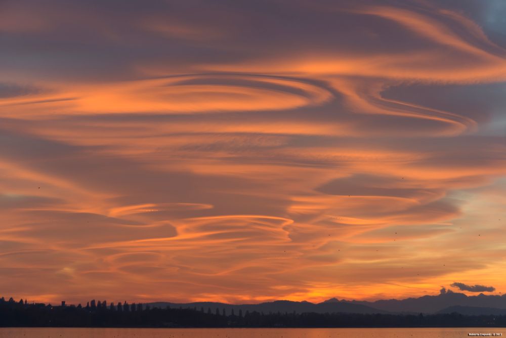 Tramonto sul lago di Varese