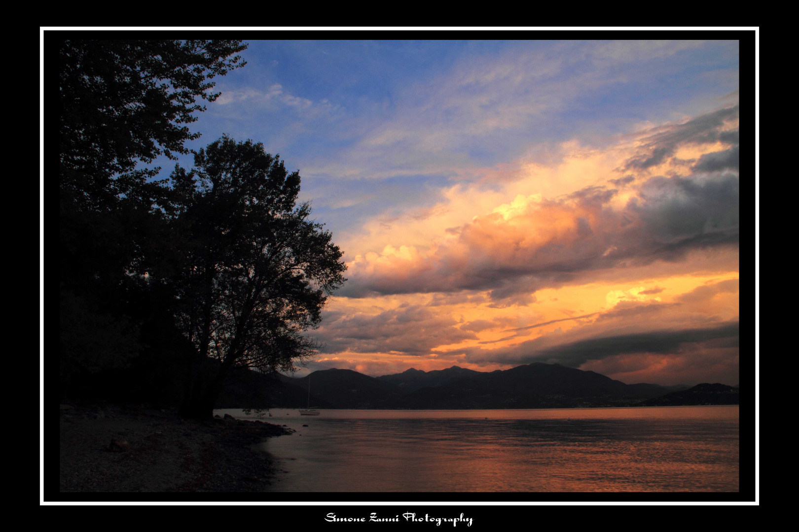 Tramonto sul lago Maggiore