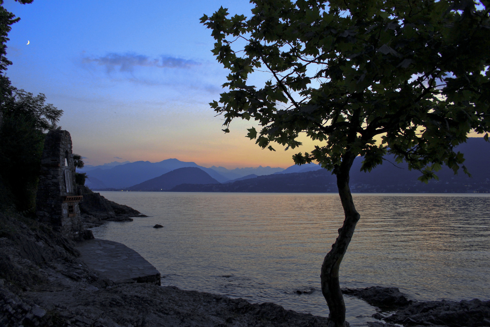 Tramonto sul Lago Maggiore, Laveno Mombello, VA, Italy