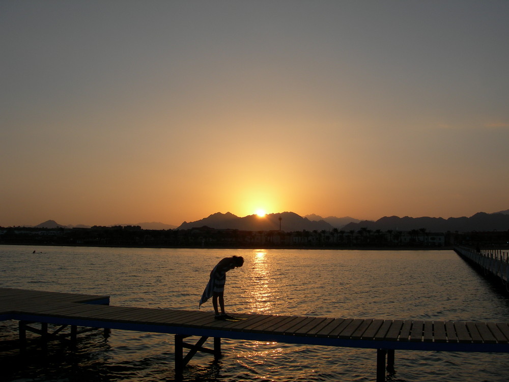 TRAMONTO SUL MAR ROSSO