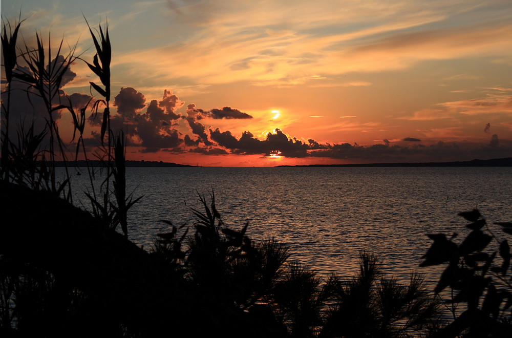 Tramonto sul mare