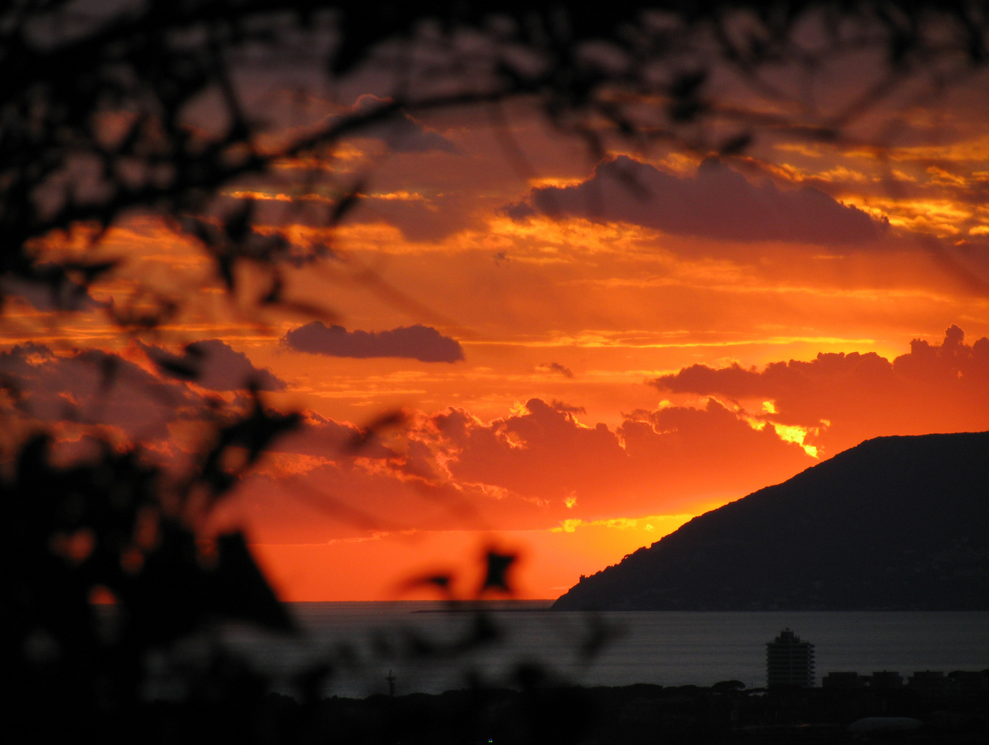 Tramonto sul mare