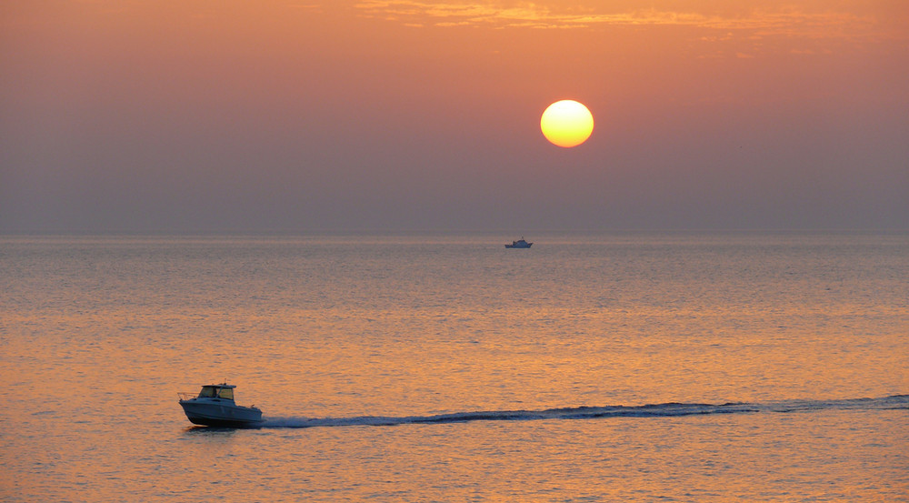 Tramonto sul mare