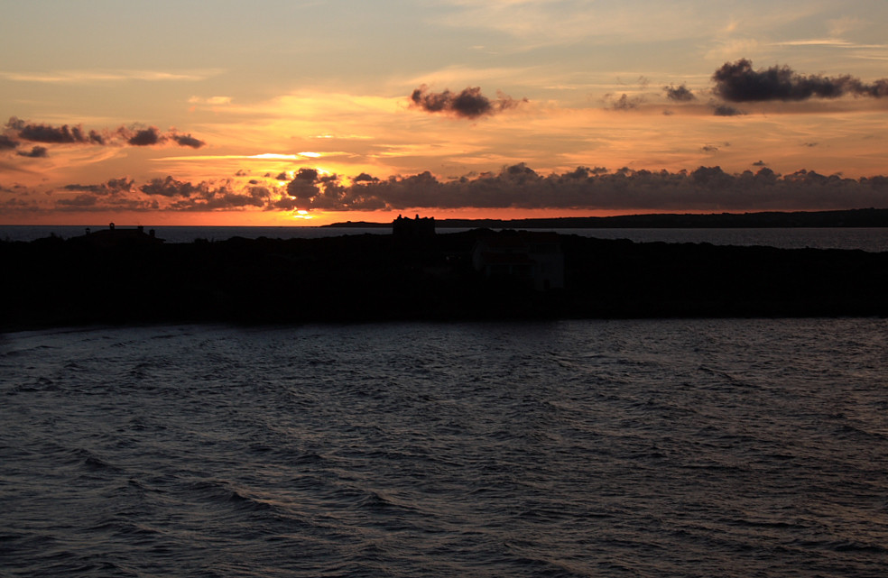 Tramonto sul mare