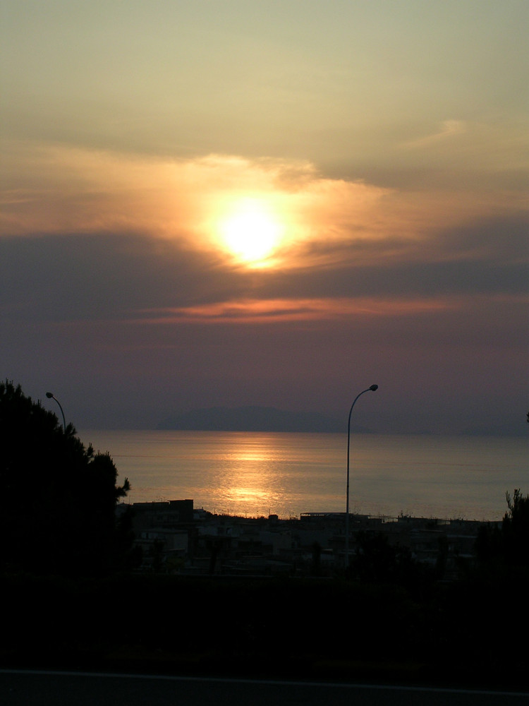 Tramonto sul mare