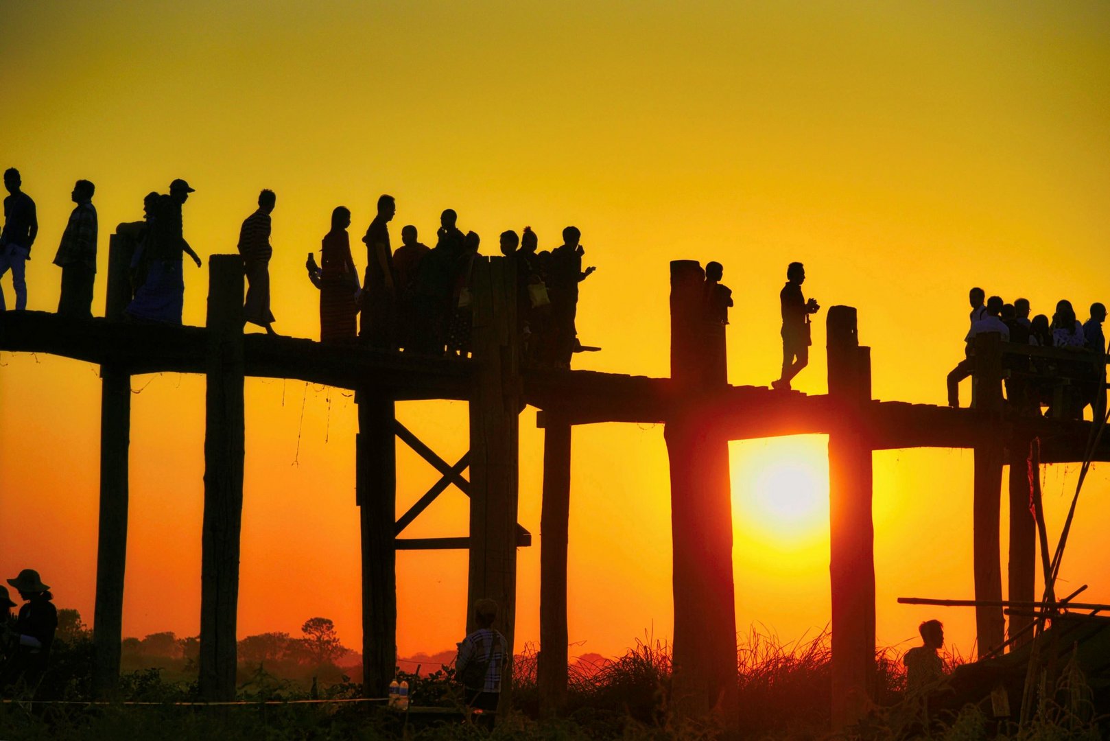 _tramonto sul ponte UBEI