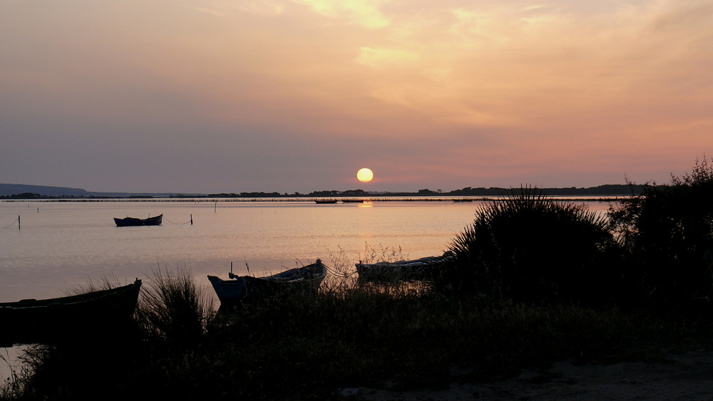 Tramonto sul porticciolo di pescatori