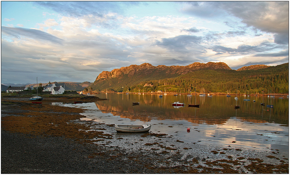 Tramonto sul porticciolo di Plockton.