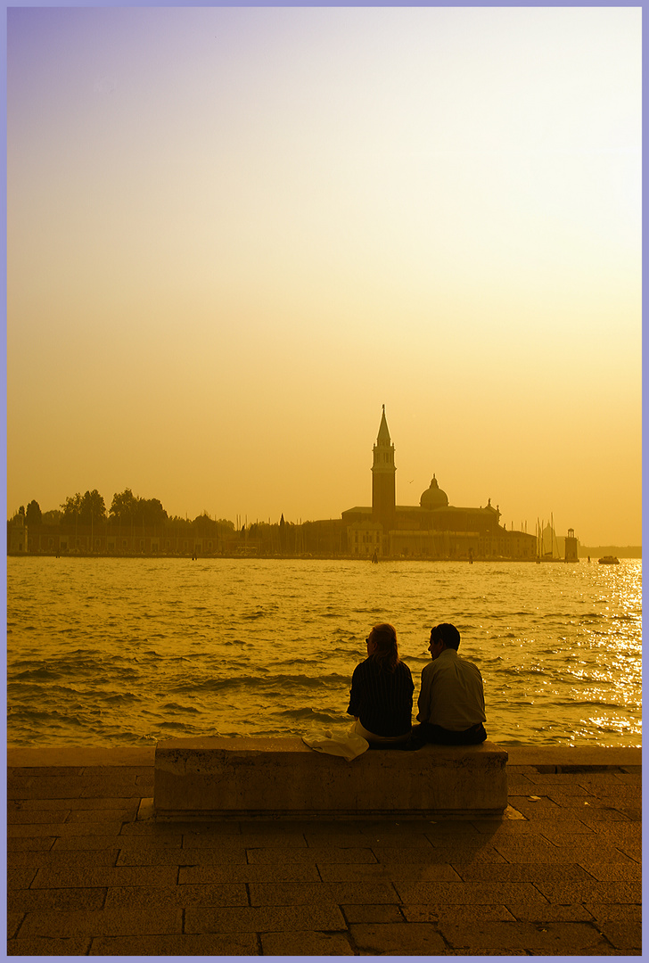 tramonto sulla laguna con vista su san giorgio