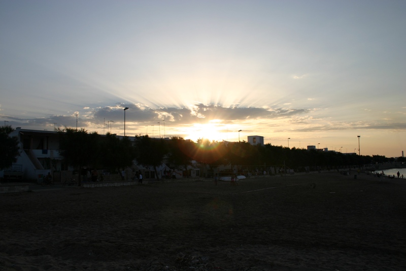 tramonto sulla mia spiaggia