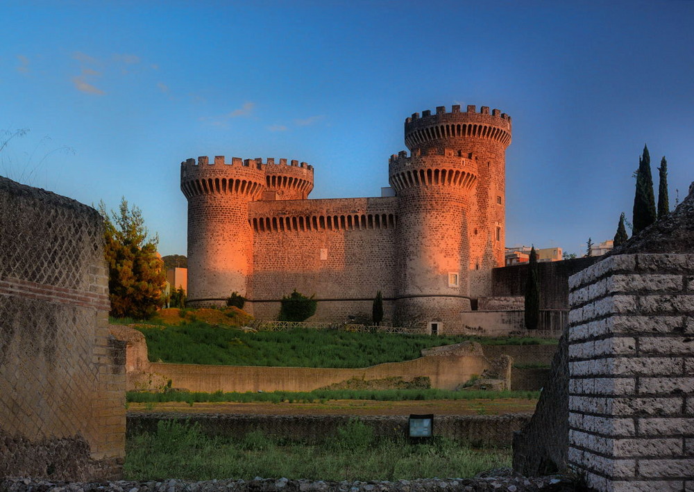 Tramonto sulla rocca