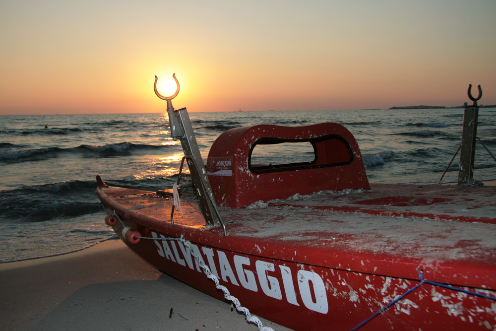 tramonto sulla spiaggia di gallipoli