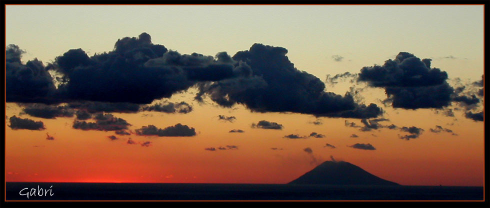 Tramonto sullo Stromboli