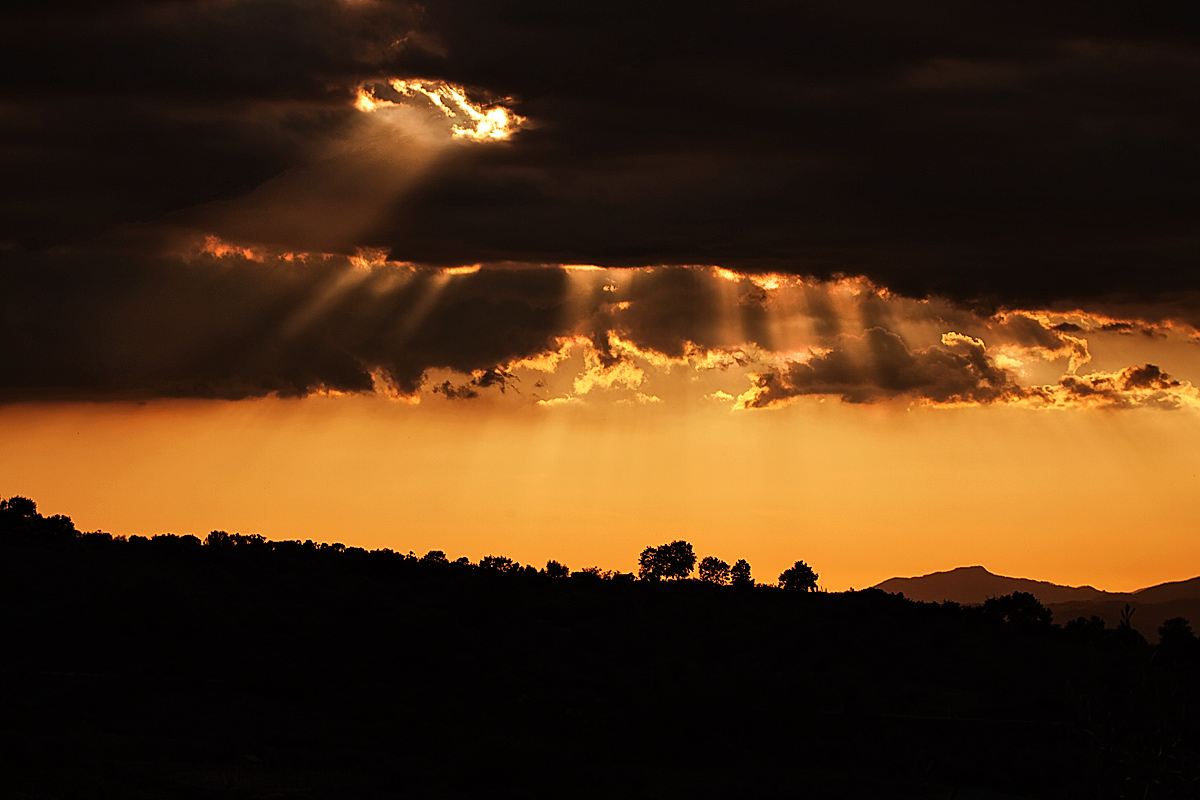 Tramonto toscano