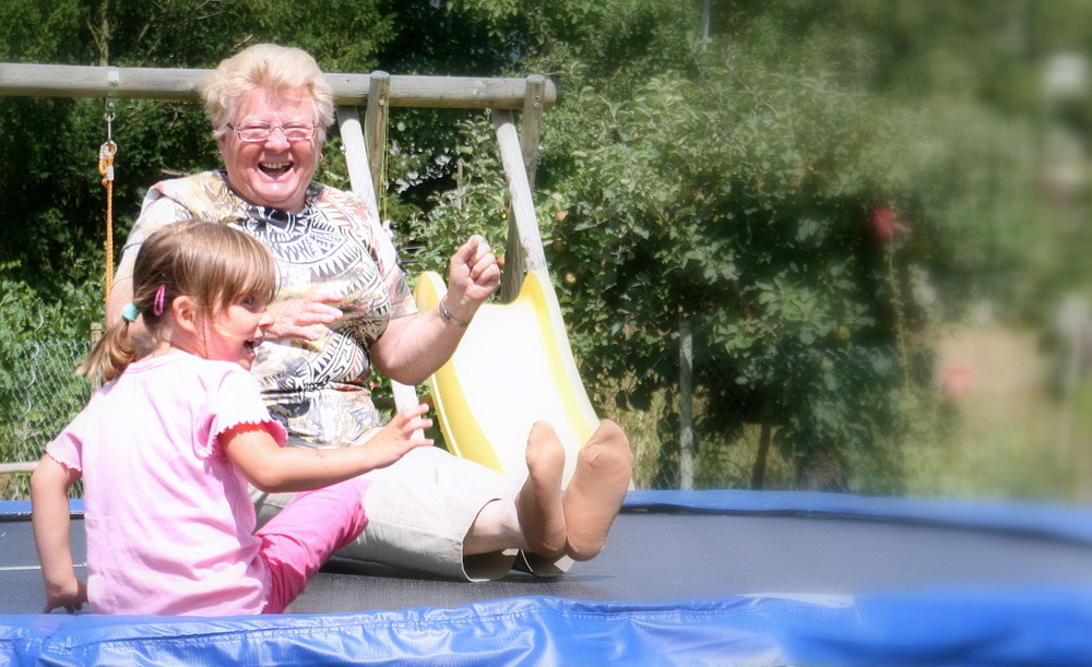 Trampolin, Spaß für alt und jung ....