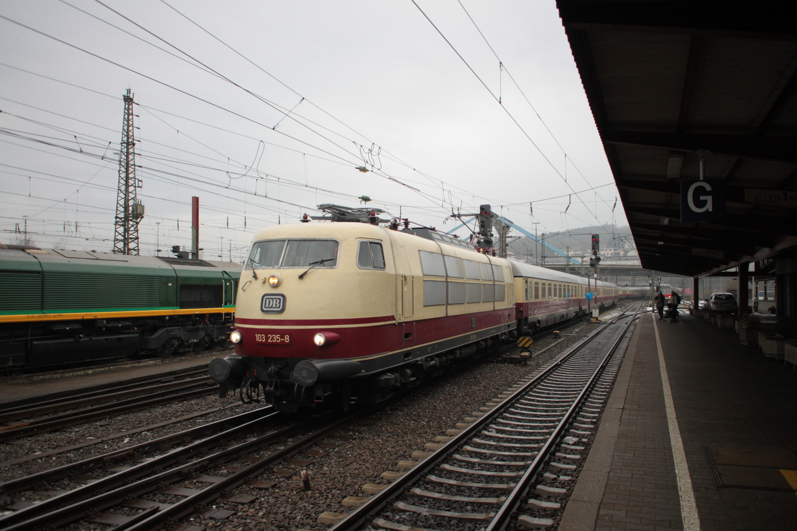 Trans-Europ-Express mit 103 235-8