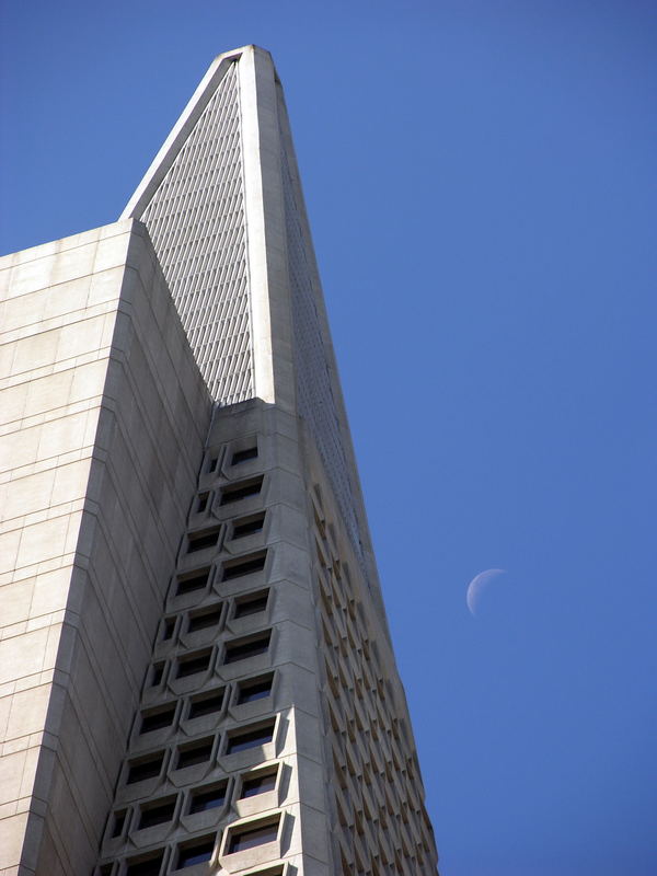 Transamerica Pyramid and the moon