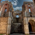 transetto dell'abbazia di S. Galgano